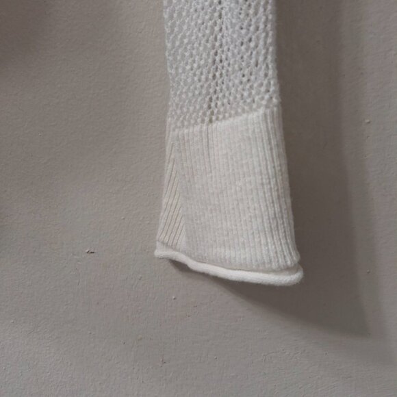 Tommy Bahama White Crop V-Neck Summer Knit Cardigan XS - Picture 6 of 6